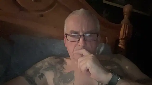 poggles online show from November 2025 09:37:01 PM