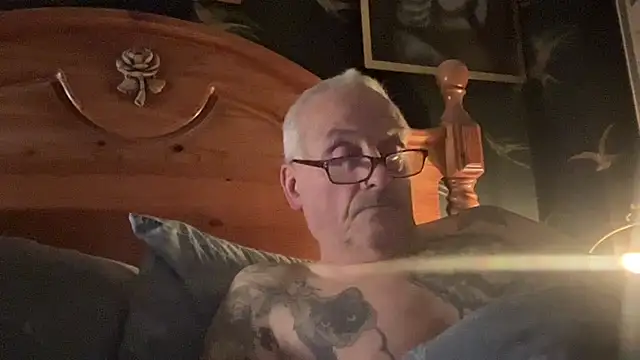 poggles online show from November 2025 09:59:02 PM