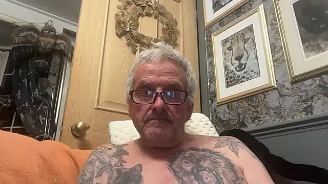 poggles online show from November 2025 09:46:01 PM