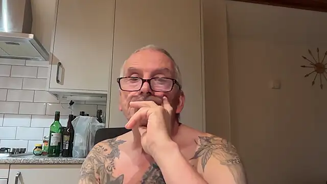 poggles online show from September 2025 06:49:01 AM
