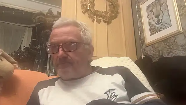 poggles online show from November 2025 10:46:02 PM