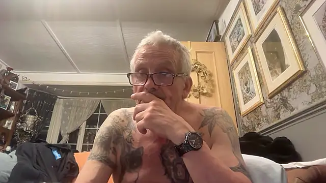 poggles online show from May 2026 10:06:02 PM