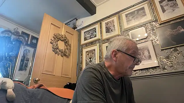 poggles online show from April 2026 07:48:01 AM