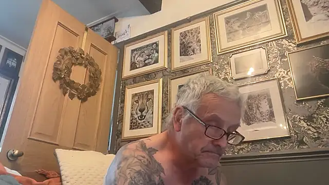 poggles online show from November 2025 01:56:02 PM