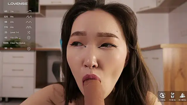 Snapshot of scamelia chatting on October 2025 04:13:01 AM scamelia online show from October 2025 04:13:01 AM