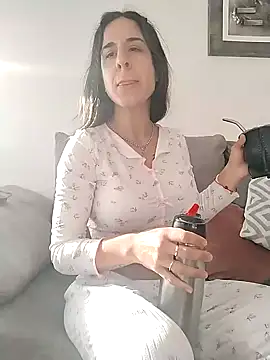 agustinalatina online show from November 2025 08:52:01 AM