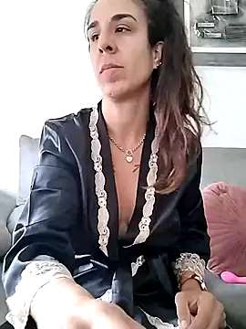 agustinalatina online show from October 2025 09:52:01 AM