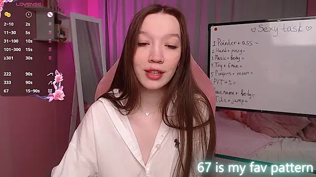 Shriya Sarann online show from March 2026 02:08:01 PM