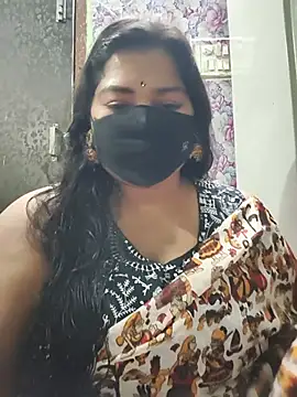 Liyaa 24 online show from May 2026 05:10:02 PM
