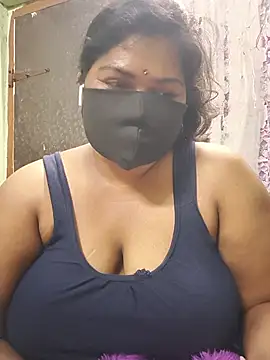 Snapshot of Liyaa_24 chatting on July 2026 05:10:01 PM Liyaa 24 online show from July 2026 05:10:01 PM