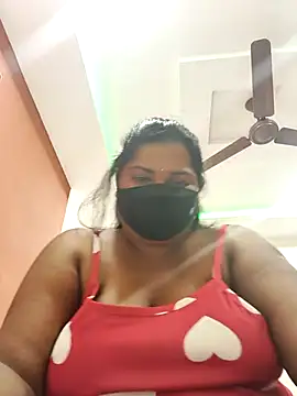 Liyaa 24 online show from April 2026 07:31:02 PM