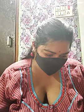 Liyaa 24 online show from March 2026 04:52:01 PM