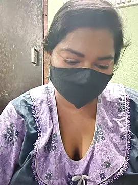 Snapshot of Liyaa_24 chatting on February 2026 08:27:02 AM Liyaa 24 online show from February 2026 08:27:02 AM