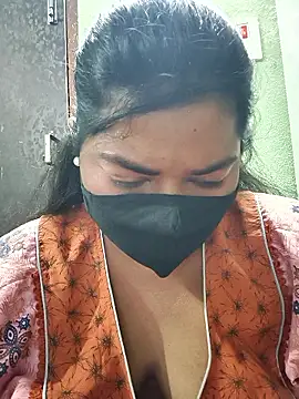 Snapshot of Liyaa_24 chatting on February 2026 08:05:02 AM Liyaa 24 online show from February 2026 08:05:02 AM