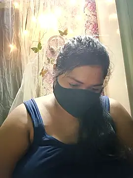 Snapshot of Liyaa_24 chatting on June 2026 05:18:02 PM Liyaa 24 online show from June 2026 05:18:02 PM