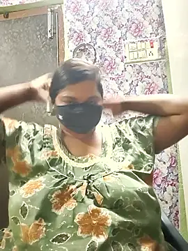 Liyaa 24 online show from April 2026 04:22:01 PM