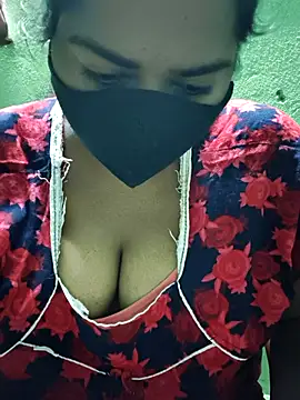 Snapshot of Liyaa_24 chatting on February 2026 03:41:01 PM Liyaa 24 online show from February 2026 03:41:01 PM