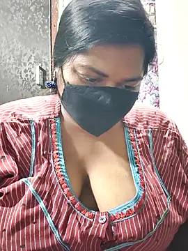 Liyaa 24 online show from May 2026 05:38:02 PM