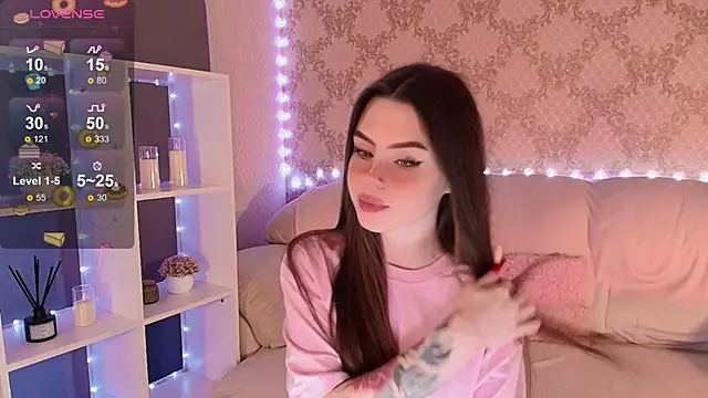 HolyMiax online show from April 2026 03:45:02 AM