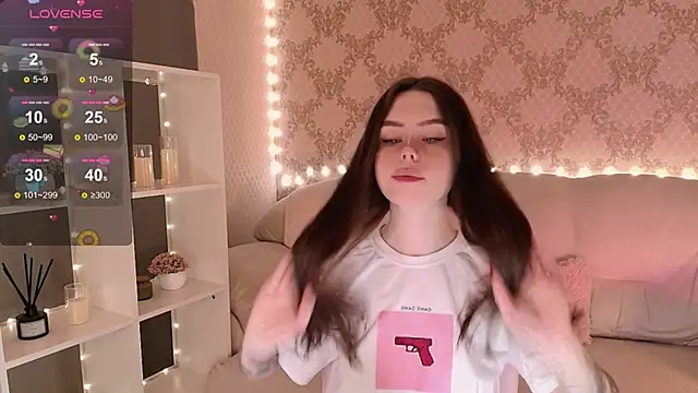 HolyMiax online show from April 2026 03:57:02 AM