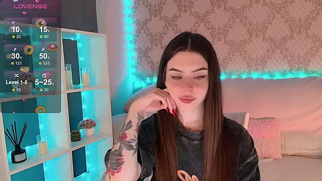 Snapshot of HolyMiax chatting on June 2026 03:51:02 AM HolyMiax online show from June 2026 03:51:02 AM