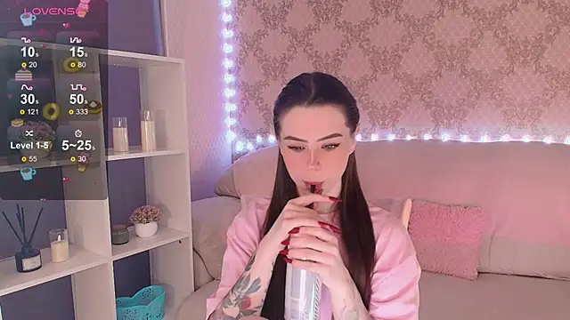 HolyMiax online show from March 2026 05:08:02 AM