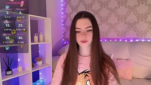 HolyMiax online show from May 2026 03:32:01 AM