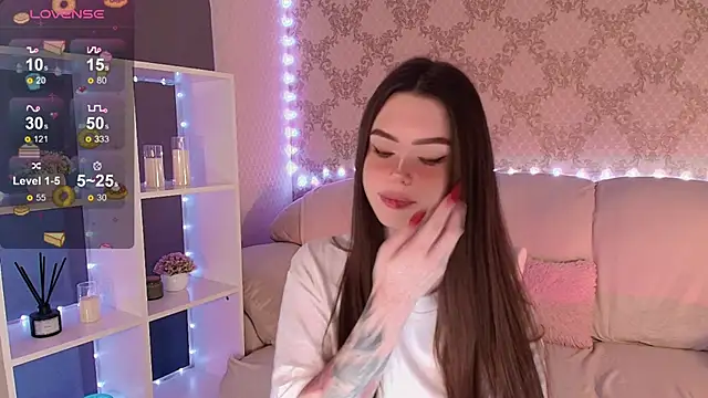 HolyMiax online show from April 2026 03:21:01 AM