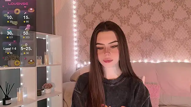 HolyMiax online show from November 2025 03:21:02 AM