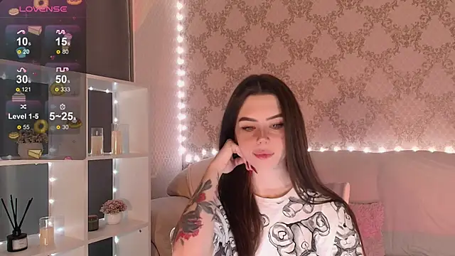 HolyMiax online show from December 2025 03:12:02 AM