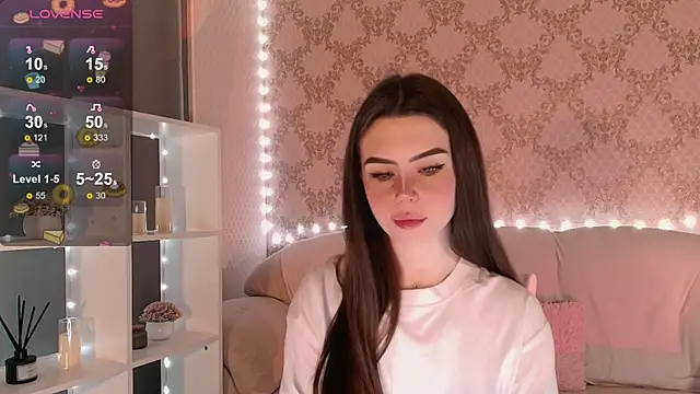 HolyMiax online show from November 2025 03:06:02 AM