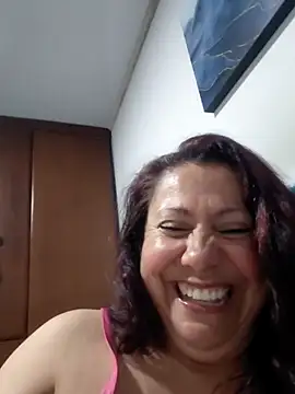 Snapshot of EmmaJhomson chatting on June 2026 12:52:02 AM EmmaJhomson online show from June 2026 12:52:02 AM