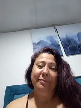 Snapshot of EmmaJhomson chatting on June 2026 11:15:01 AM EmmaJhomson online show from June 2026 11:15:01 AM