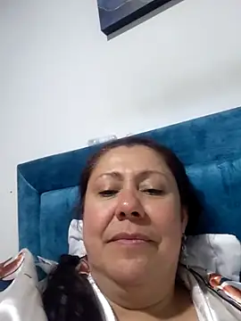 Snapshot of EmmaJhomson chatting on June 2026 01:15:01 AM EmmaJhomson online show from June 2026 01:15:01 AM