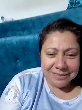 Snapshot of EmmaJhomson chatting on June 2026 10:42:02 AM EmmaJhomson online show from June 2026 10:42:02 AM