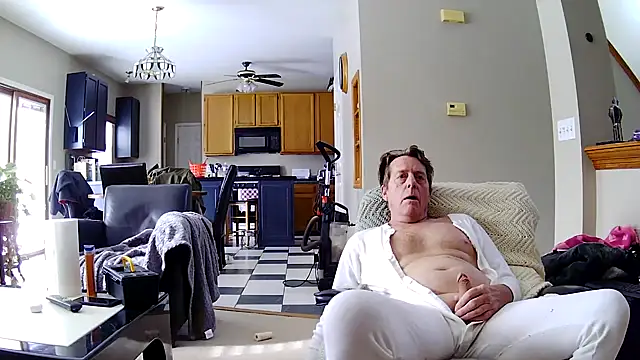 jocoff1 online show from November 2025 04:19:02 PM