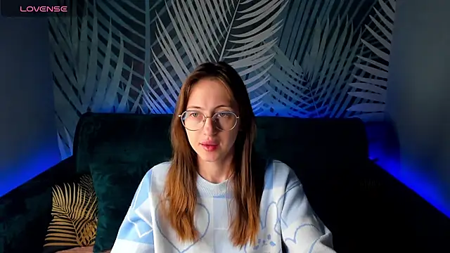 Snapshot of ChristyCrayme chatting on November 2025 11:52:01 PM ChristyCrayme online show from November 2025 11:52:01 PM