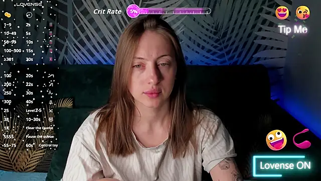 ChristyCrayme online show from May 2026 10:02:01 PM