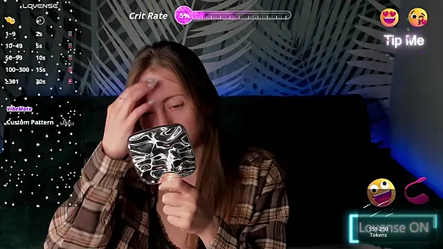 ChristyCrayme online show from April 2026 10:04:01 PM