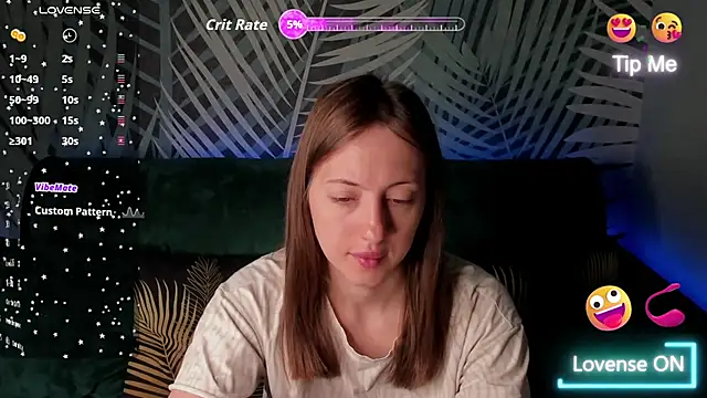 ChristyCrayme online show from May 2026 10:04:02 PM