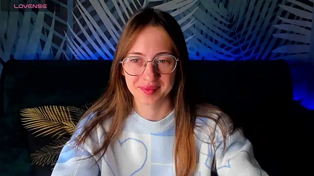 Snapshot of ChristyCrayme chatting on October 2025 10:11:01 PM ChristyCrayme online show from October 2025 10:11:01 PM