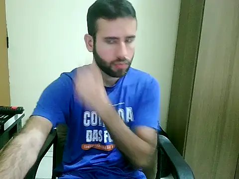 Snapshot of fthrfthr chatting on December 2025 02:01:02 AM fthrfthr online show from December 2025 02:01:02 AM