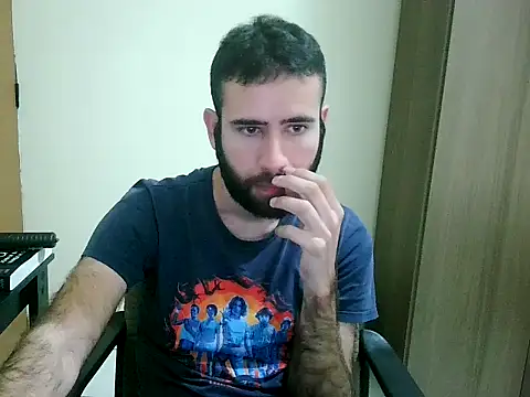 Snapshot of fthrfthr chatting on November 2025 05:19:01 AM fthrfthr online show from November 2025 05:19:01 AM