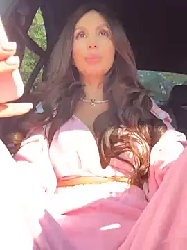 Snapshot of LunaBex chatting on October 2025 07:46:02 AM LunaBex online show from October 2025 07:46:02 AM