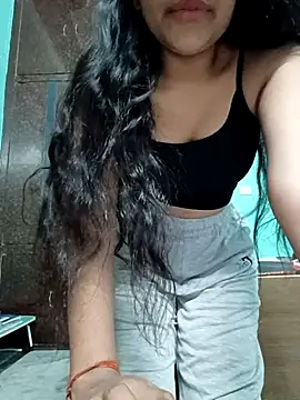 Snapshot of Sexy_Yasmin chatting on October 2025 10:47:01 AM Sexy Yasmin online show from October 2025 10:47:01 AM