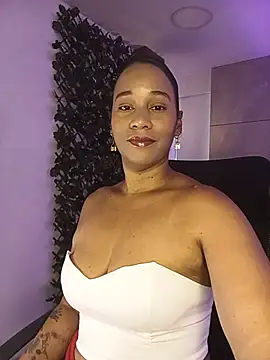 EbonyHorrny online show from August 2026 11:52:02 AM