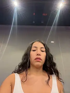 BelleXBeast online show from April 2026 08:22:01 PM