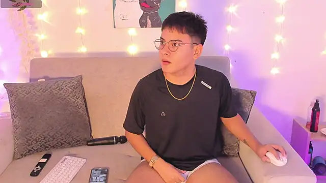 Young Ben online show from April 2026 01:14:02 AM