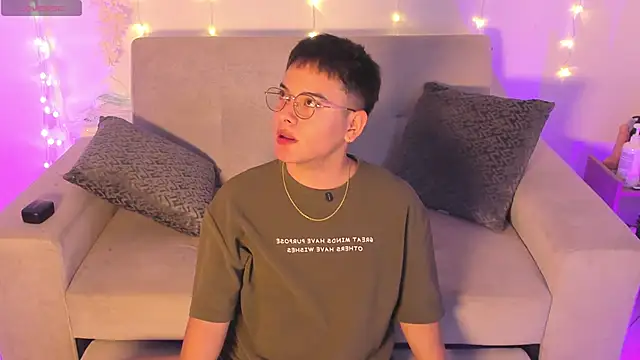 Young Ben online show from May 2026 11:43:01 PM