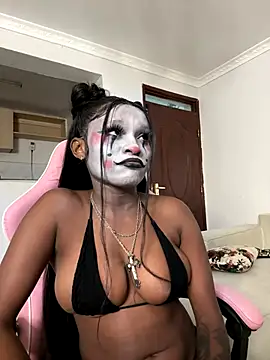 Lil-shawrie online show from October 2025 12:19:02 PM